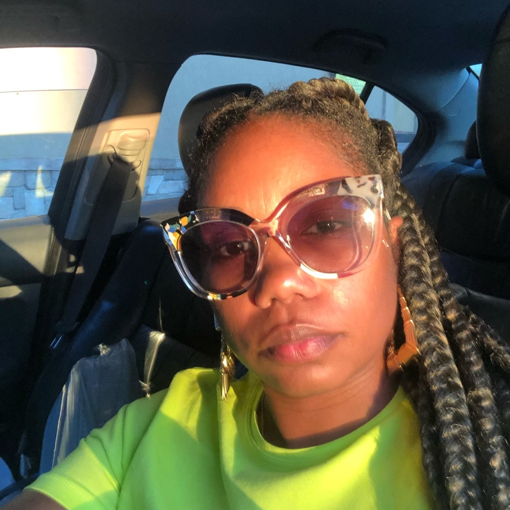 Meet your Posher, Kalani